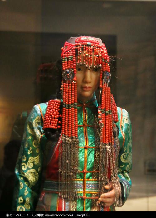 蒙古族民族服饰少女头饰图片